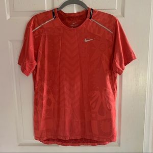 Nike Tech Knit Patterned Shirt